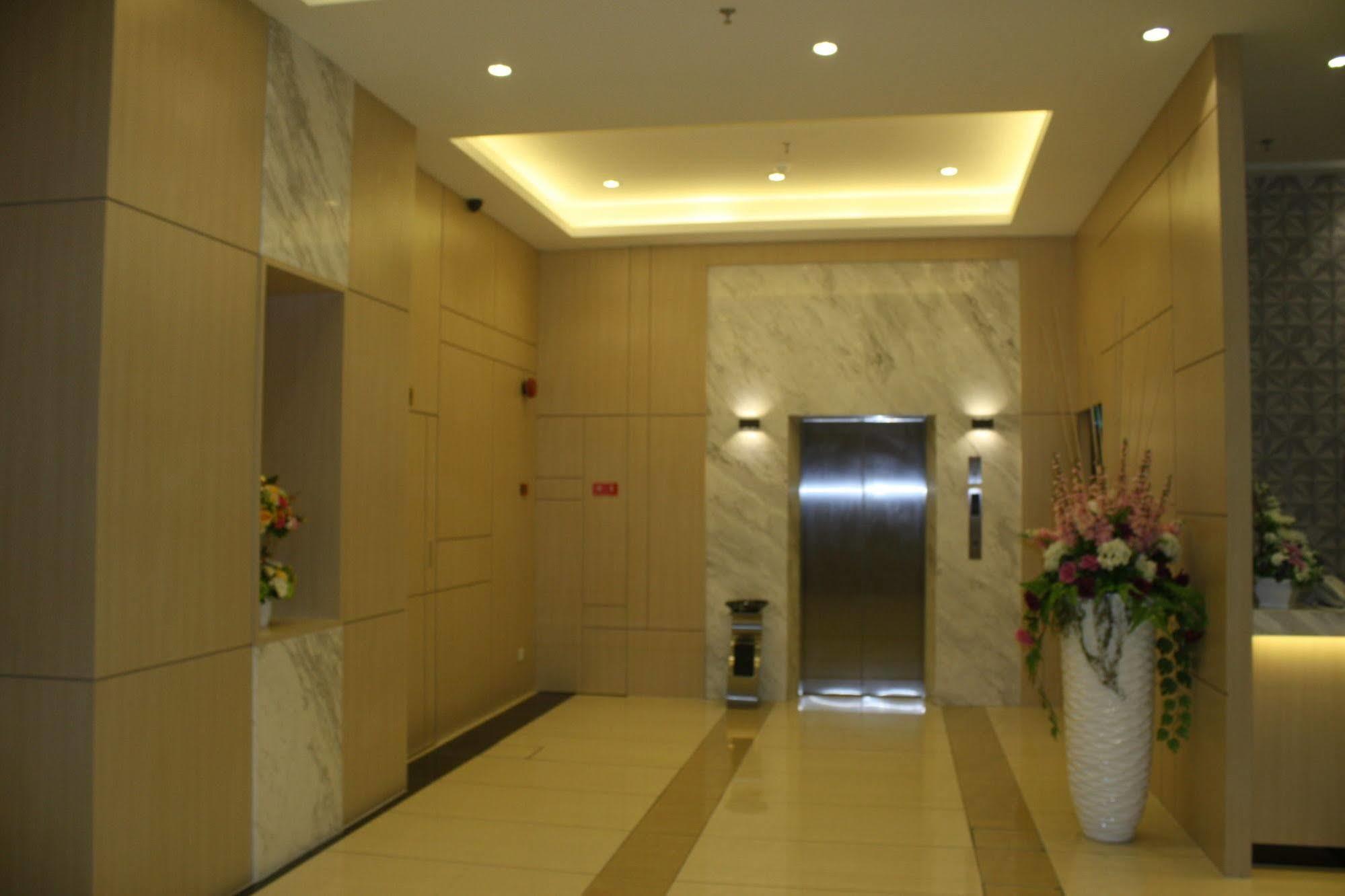 Aurora Hotel Малакка Экстерьер фото